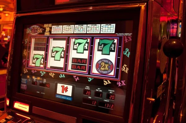 Live-dealer blackjack table on gogoal MSC with professional dealer and multi-camera view